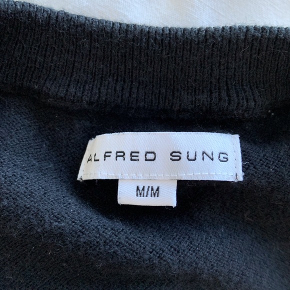 High neck, Button-down Cardigan - Picture 2 of 2